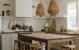 Farmhouse Style Interior