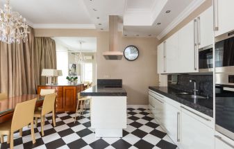 Checkered flooring
