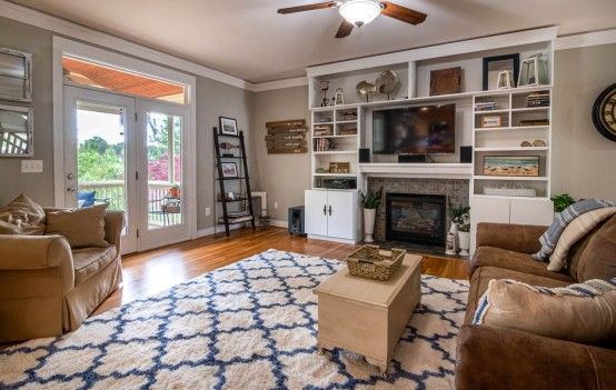 Cozy and stylish home