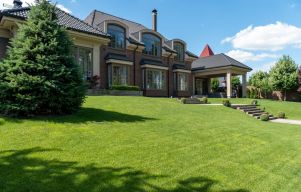 Lavish lawn