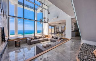 Conversation pit