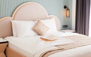 Guest bedroom